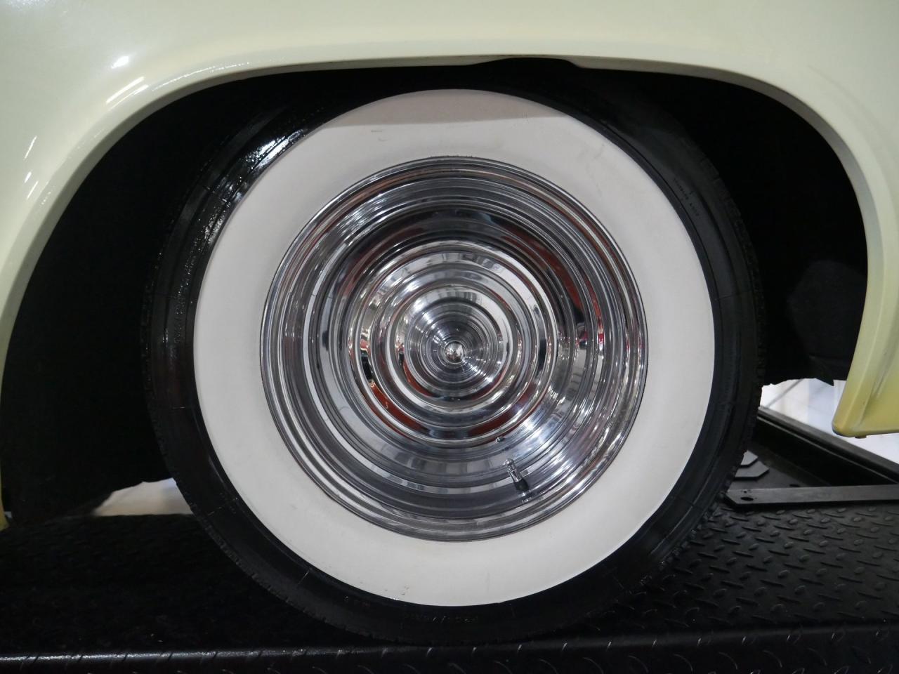 1964 Oldsmobile Dynamic Eighty Eight Restomod