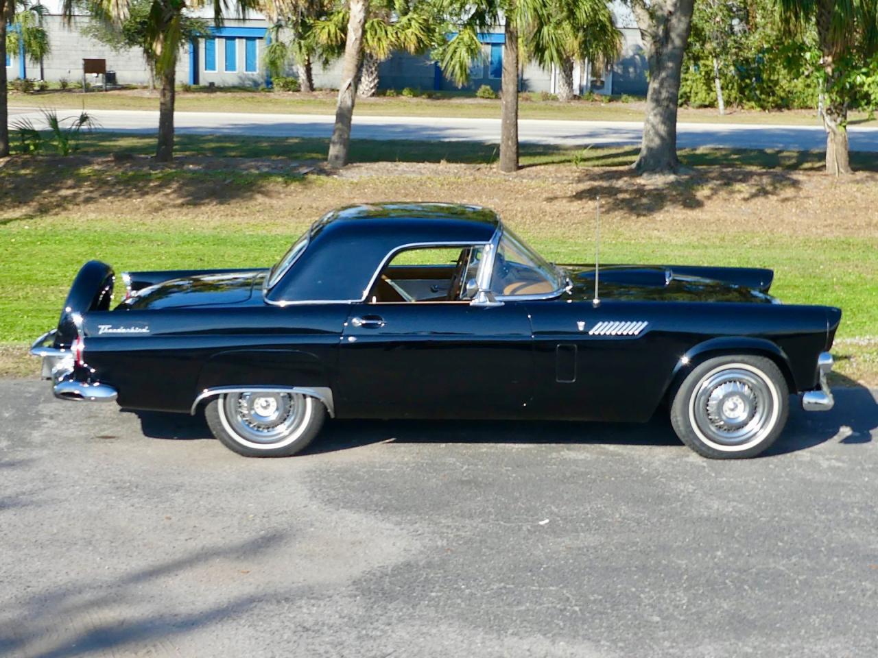1956 Ford Thunderbird