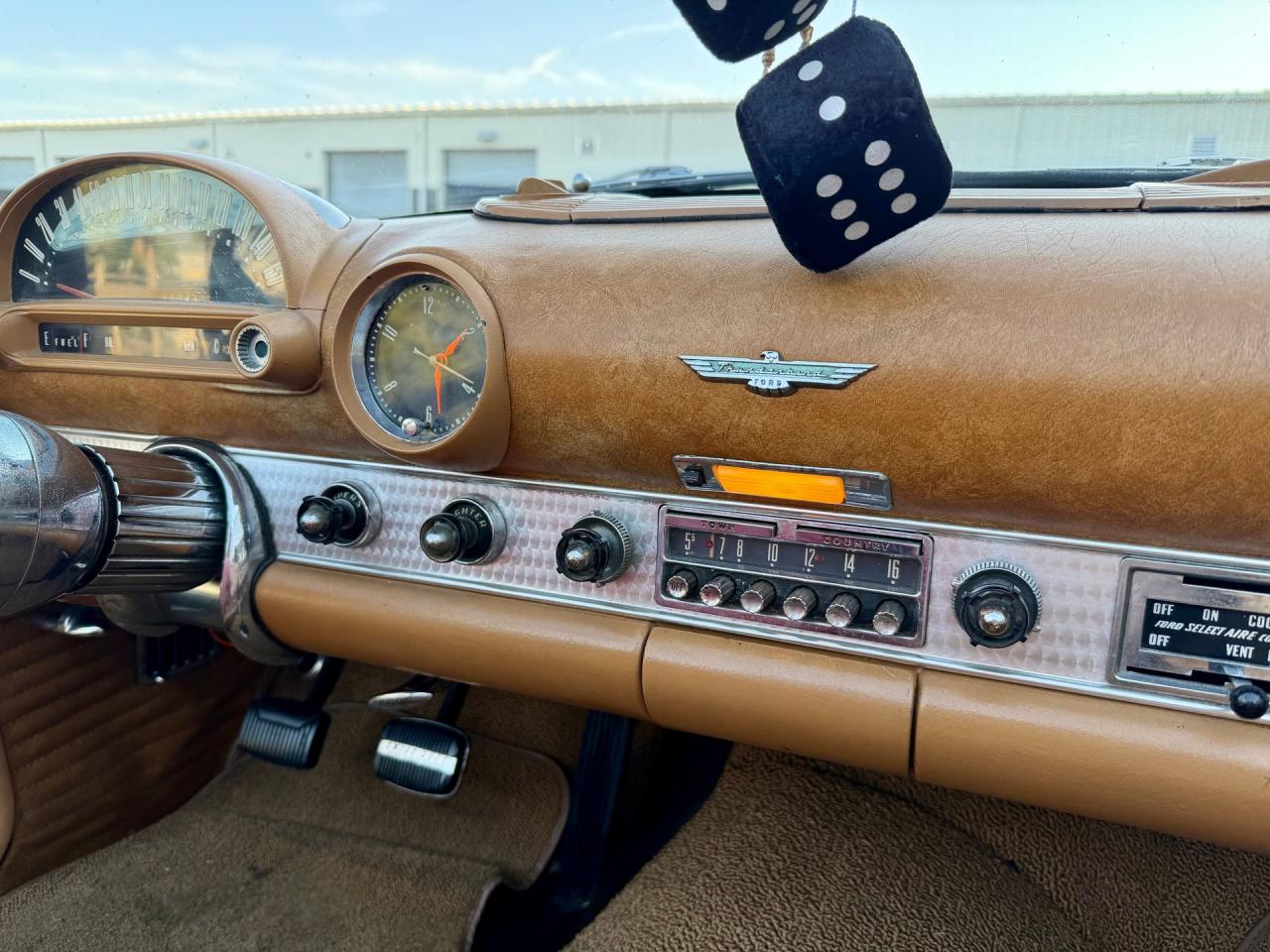 1956 Ford Thunderbird