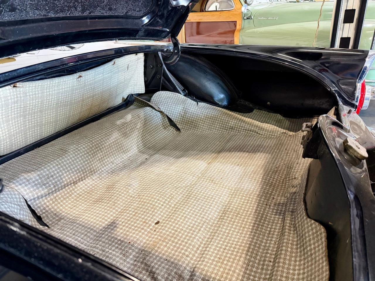 1956 Ford Thunderbird