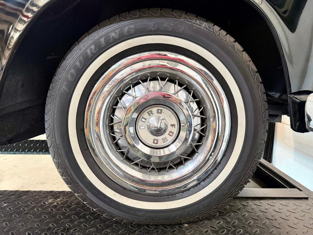 1956 Ford Thunderbird