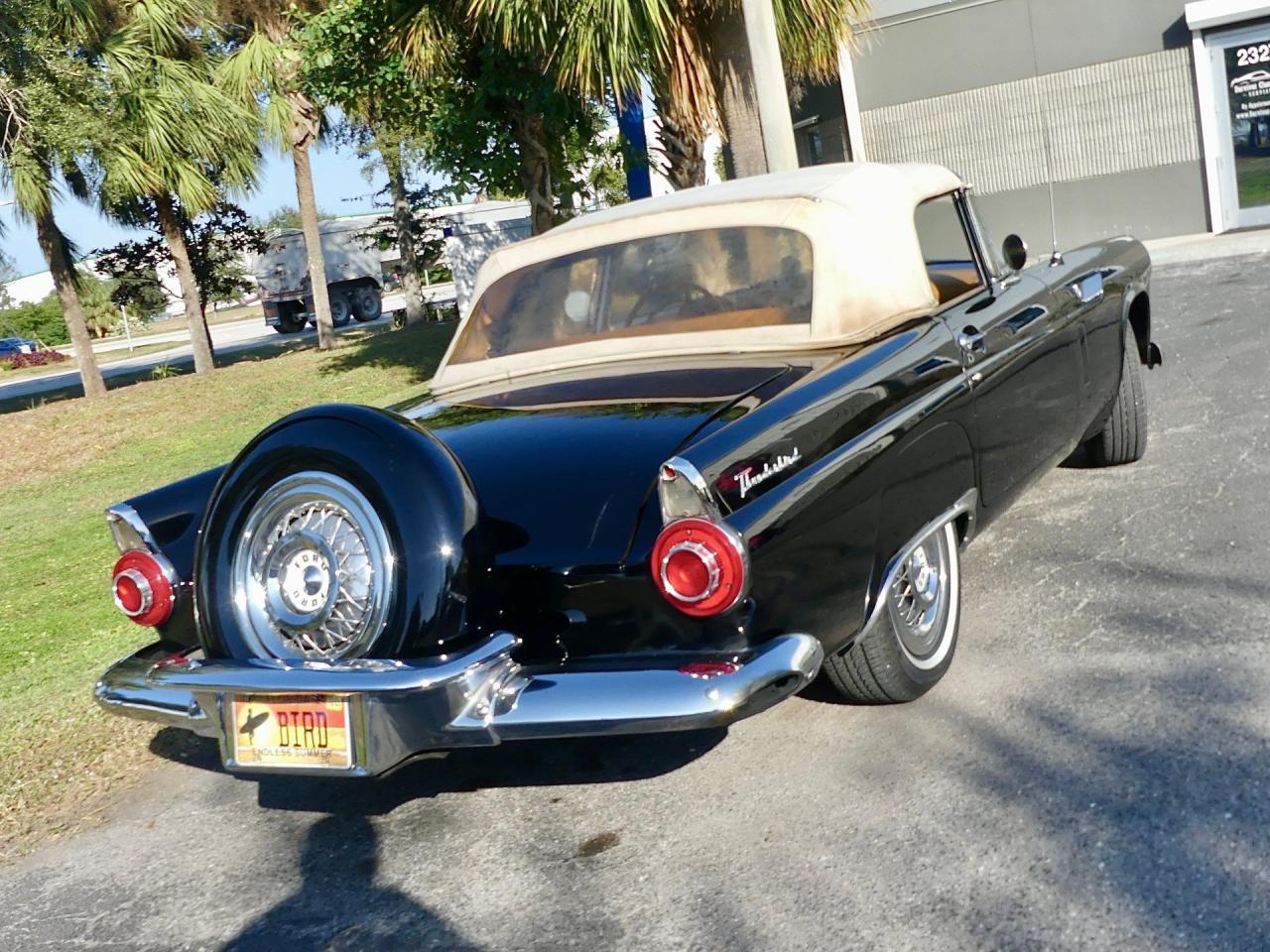 1956 Ford Thunderbird