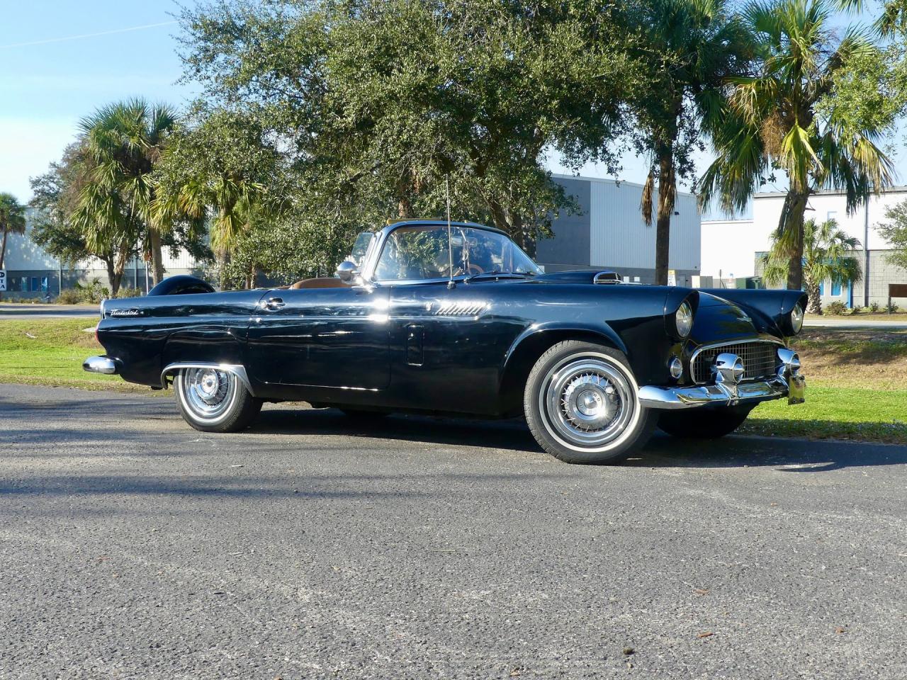 1956 Ford Thunderbird