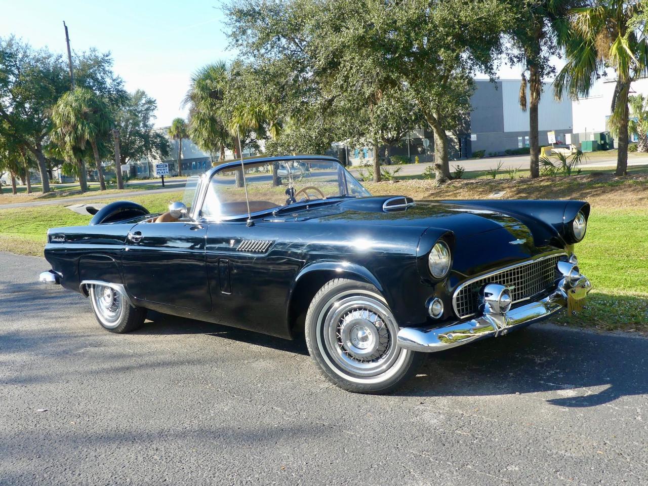 1956 Ford Thunderbird