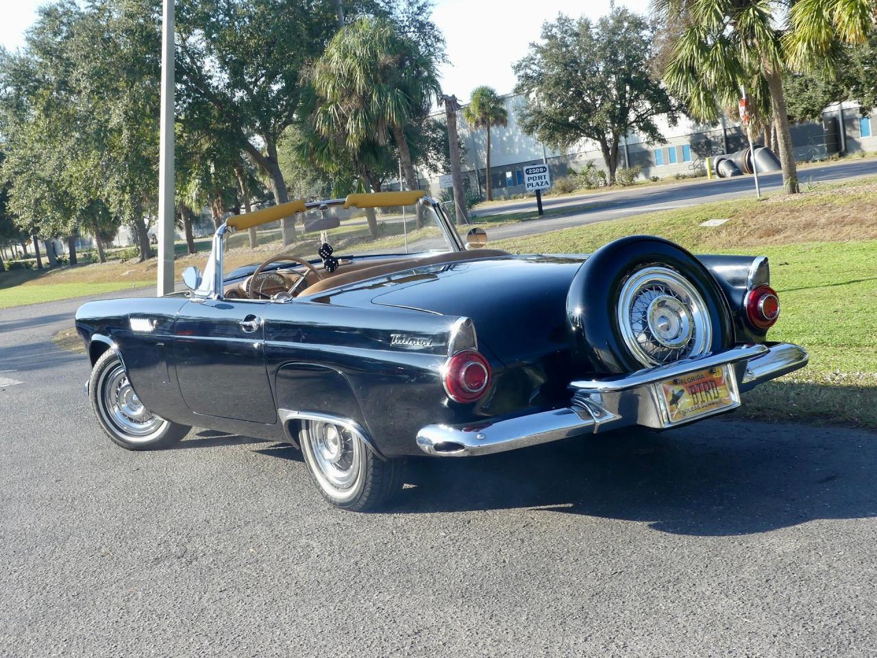 1956 Ford Thunderbird
