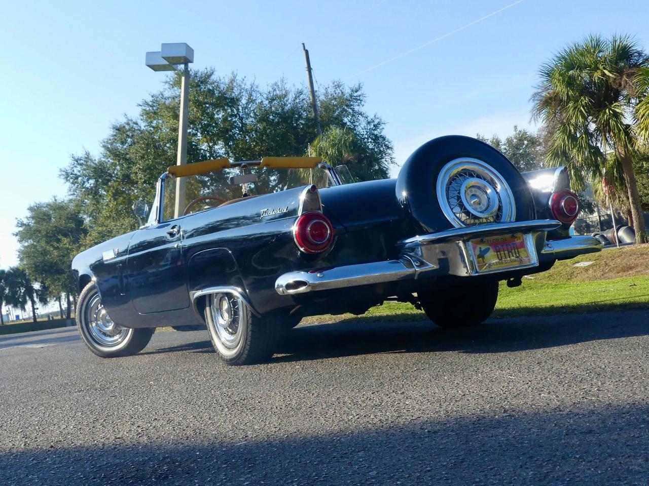 1956 Ford Thunderbird