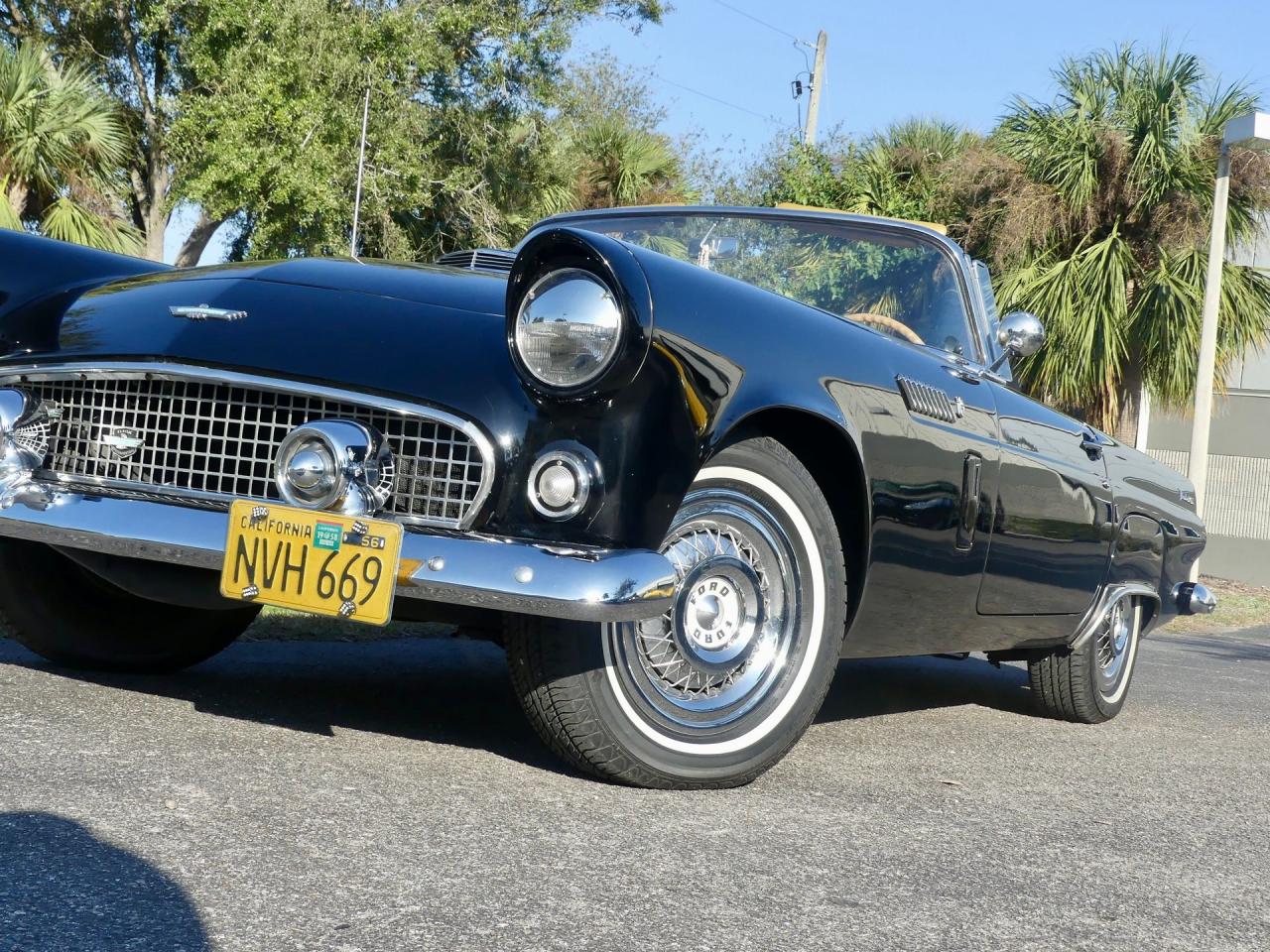 1956 Ford Thunderbird