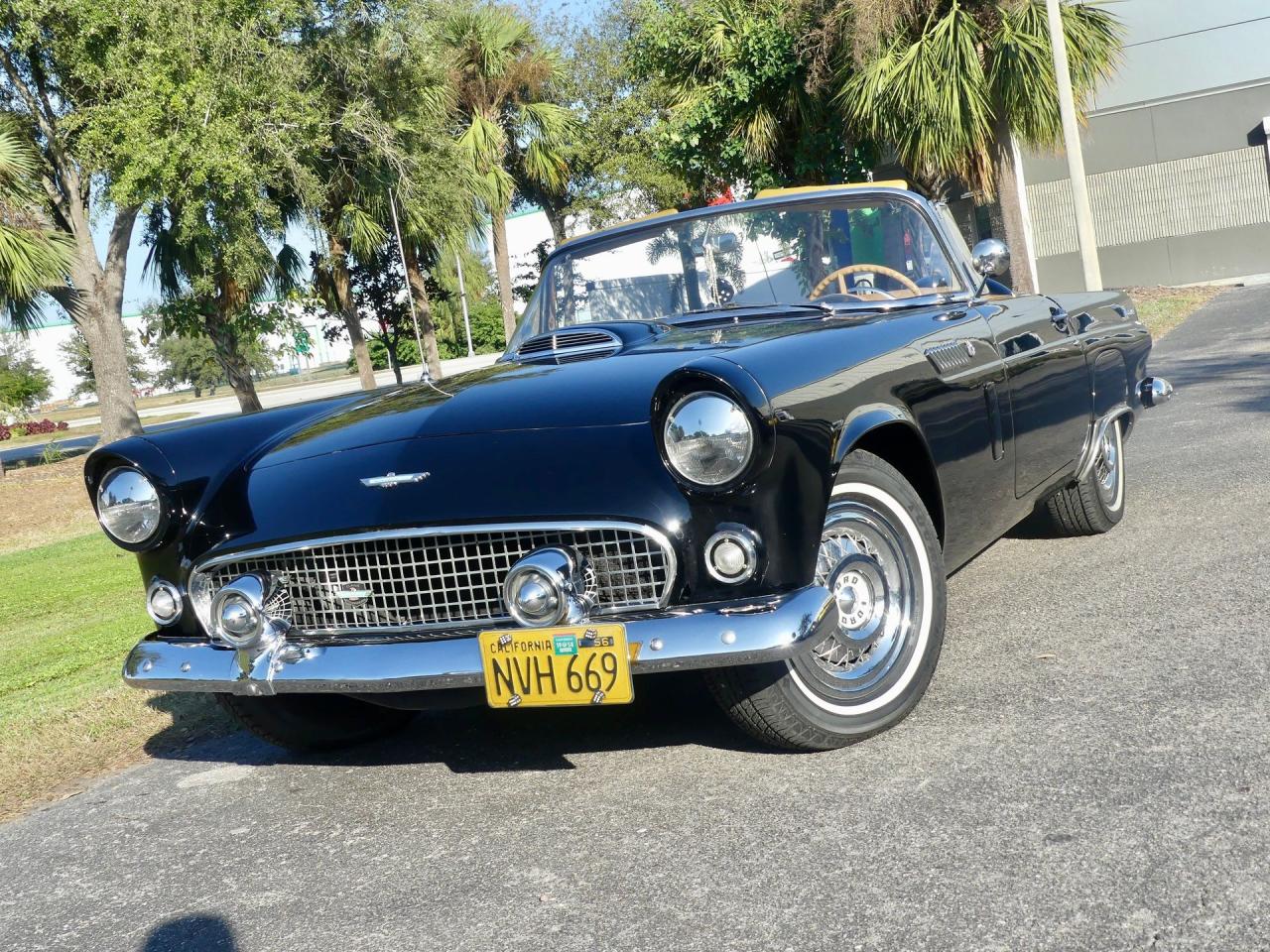 1956 Ford Thunderbird