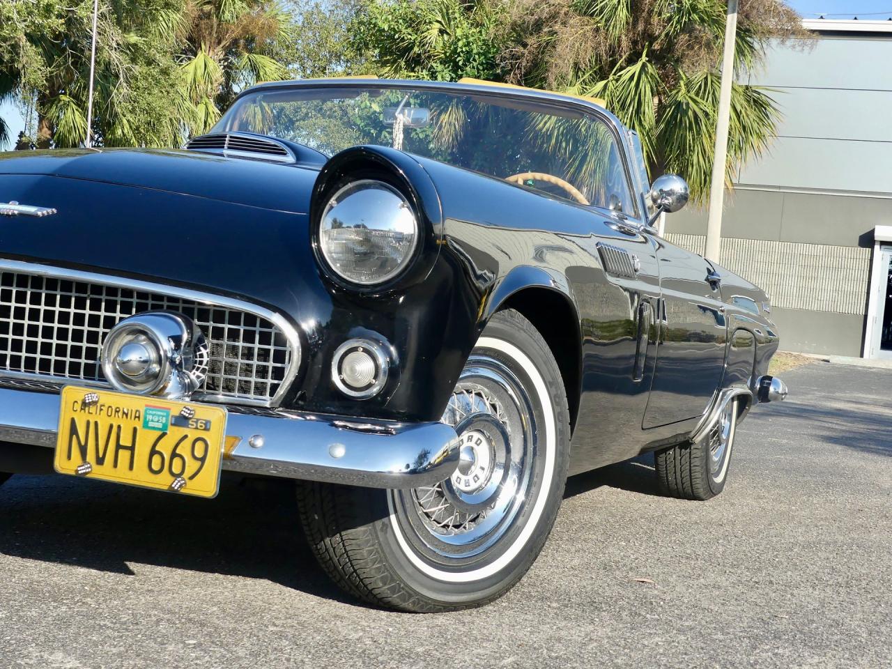 1956 Ford Thunderbird