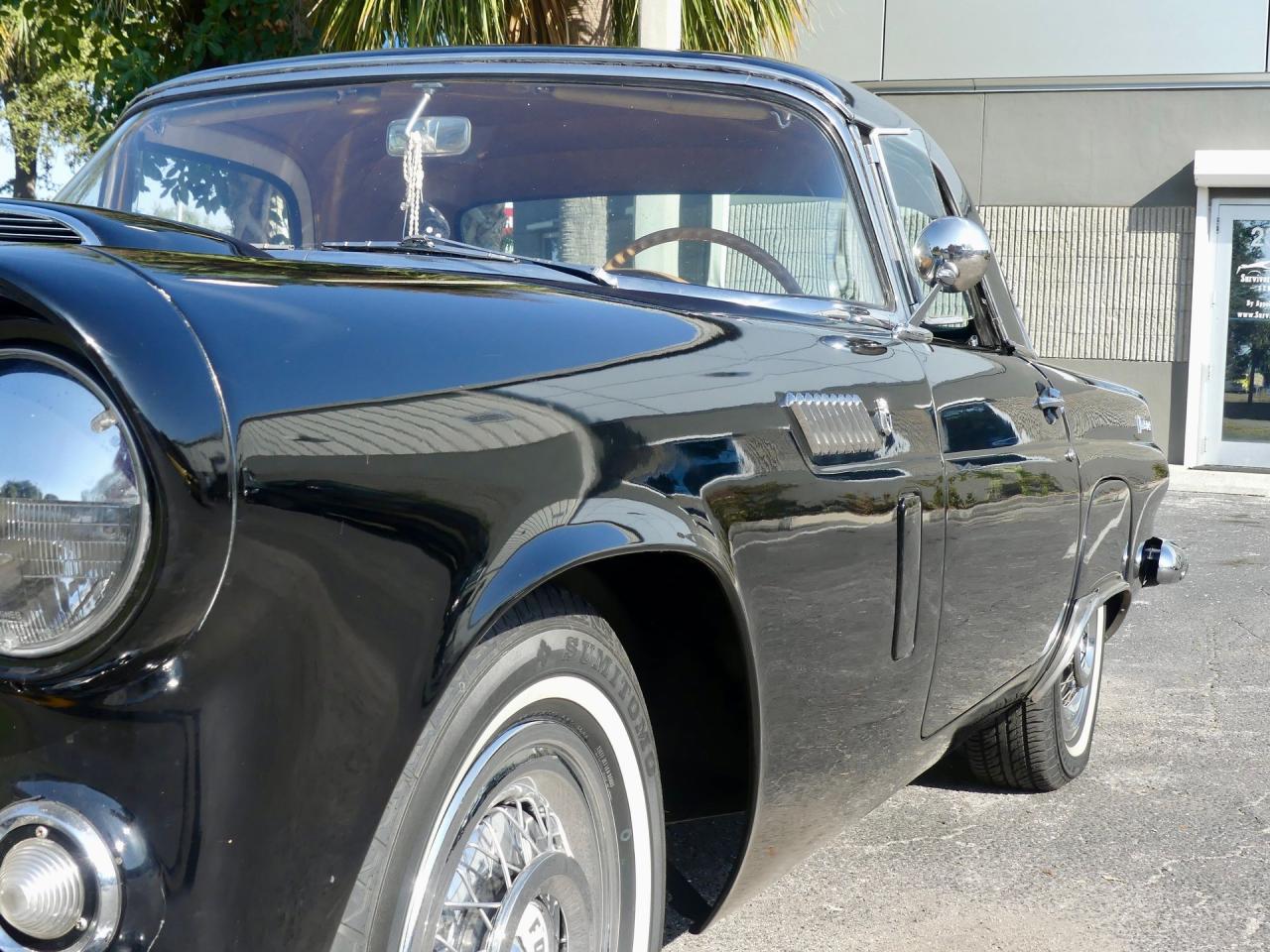 1956 Ford Thunderbird