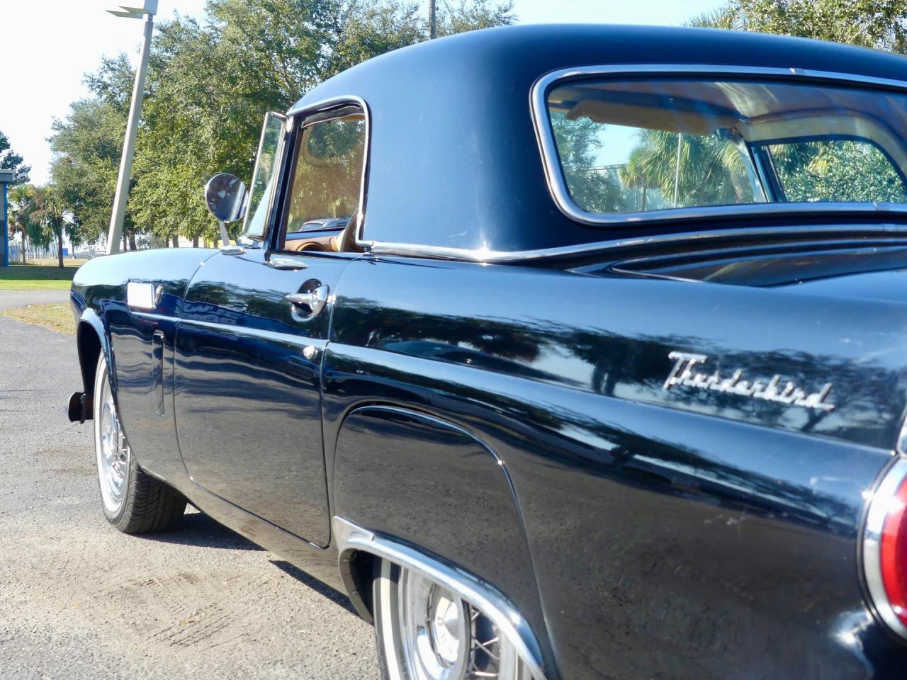 1956 Ford Thunderbird