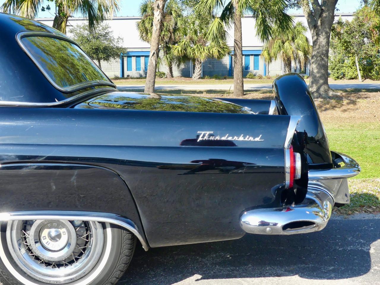 1956 Ford Thunderbird