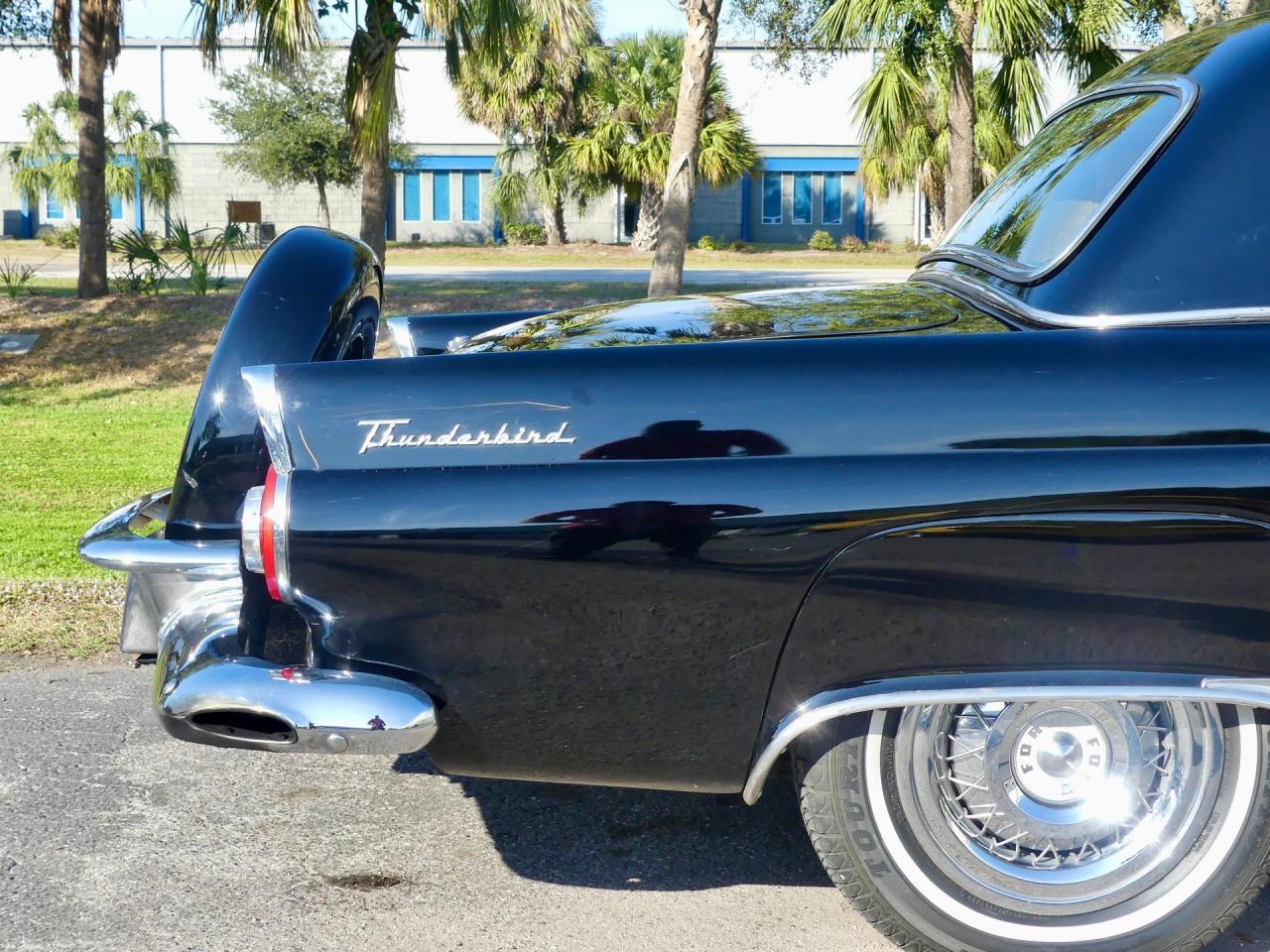 1956 Ford Thunderbird