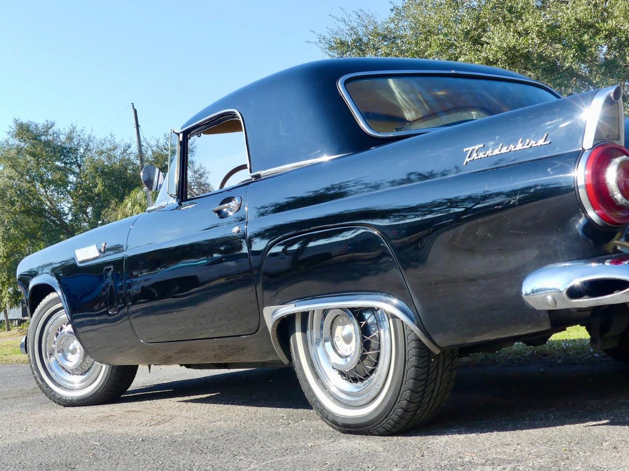 1956 Ford Thunderbird