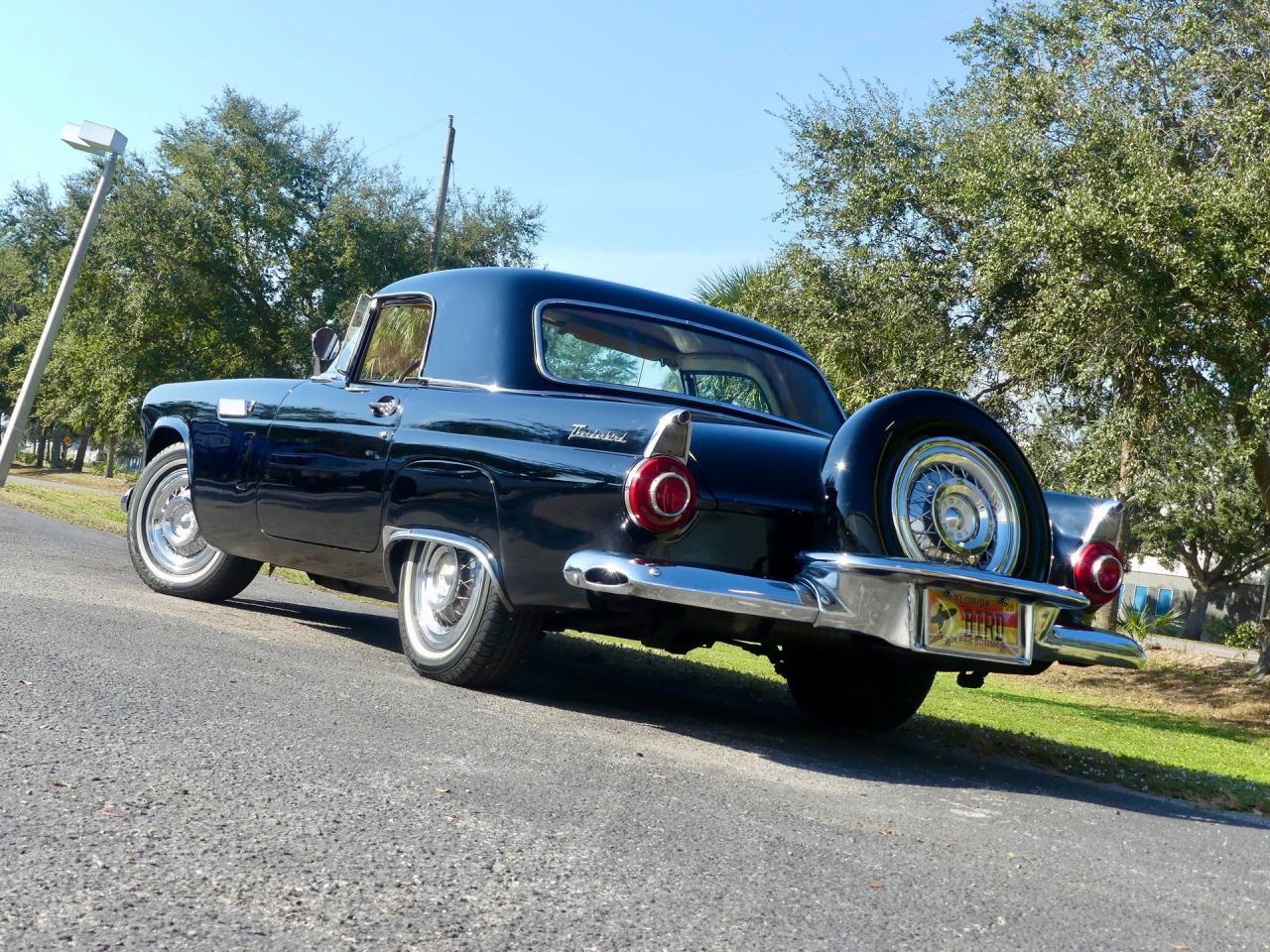 1956 Ford Thunderbird