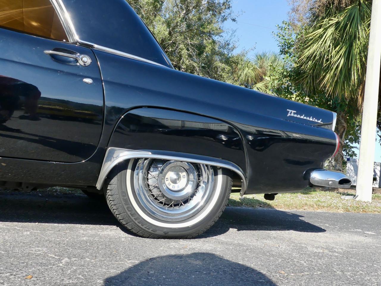 1956 Ford Thunderbird