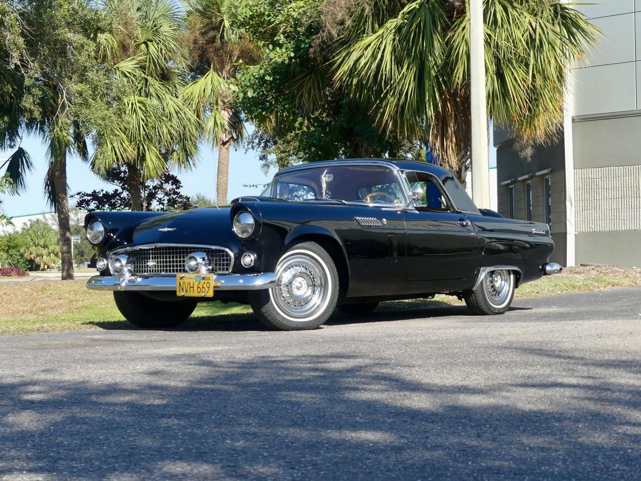 1956 Ford Thunderbird