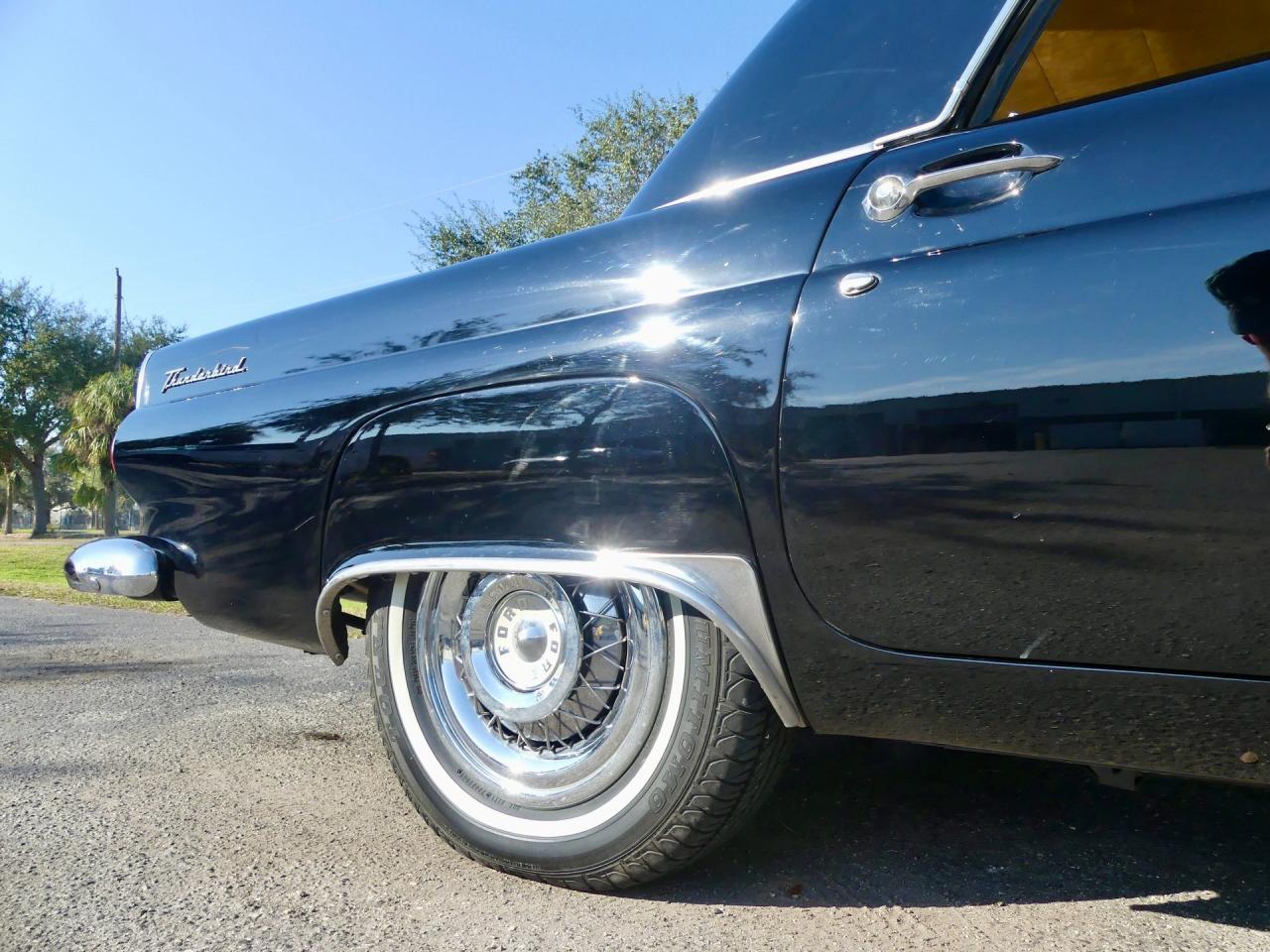 1956 Ford Thunderbird