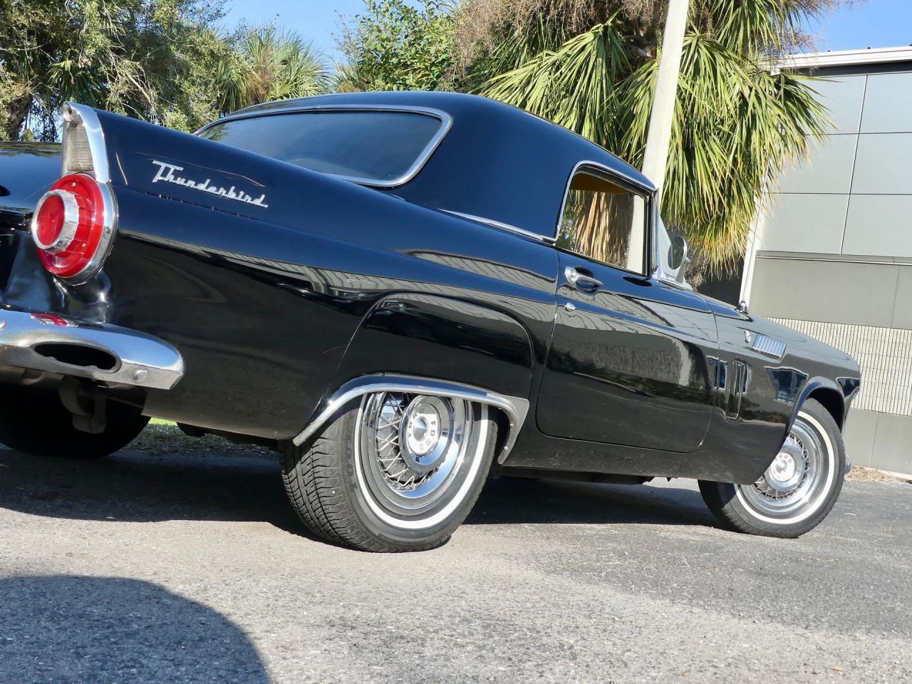 1956 Ford Thunderbird