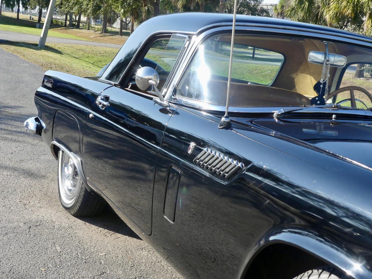 1956 Ford Thunderbird