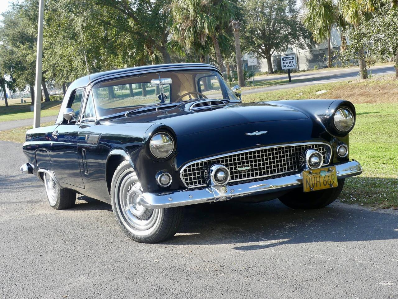 1956 Ford Thunderbird