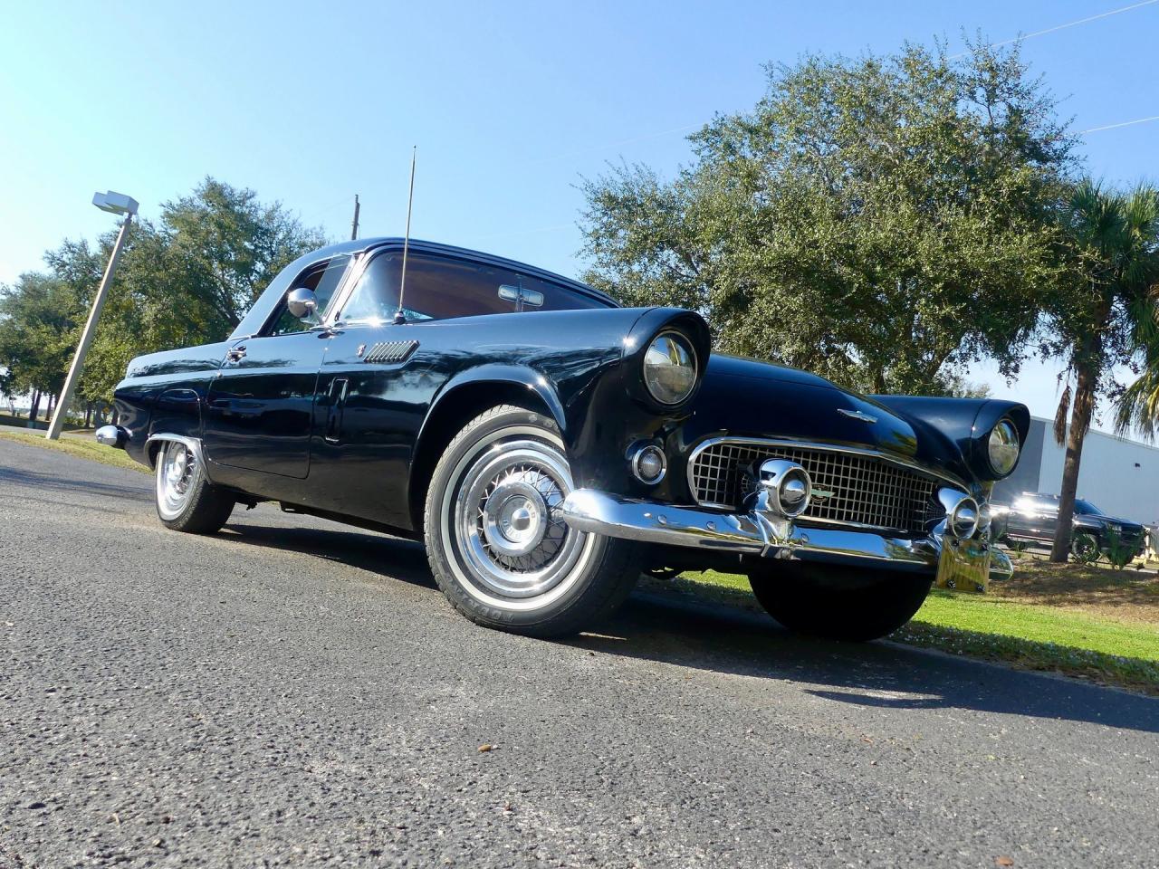 1956 Ford Thunderbird