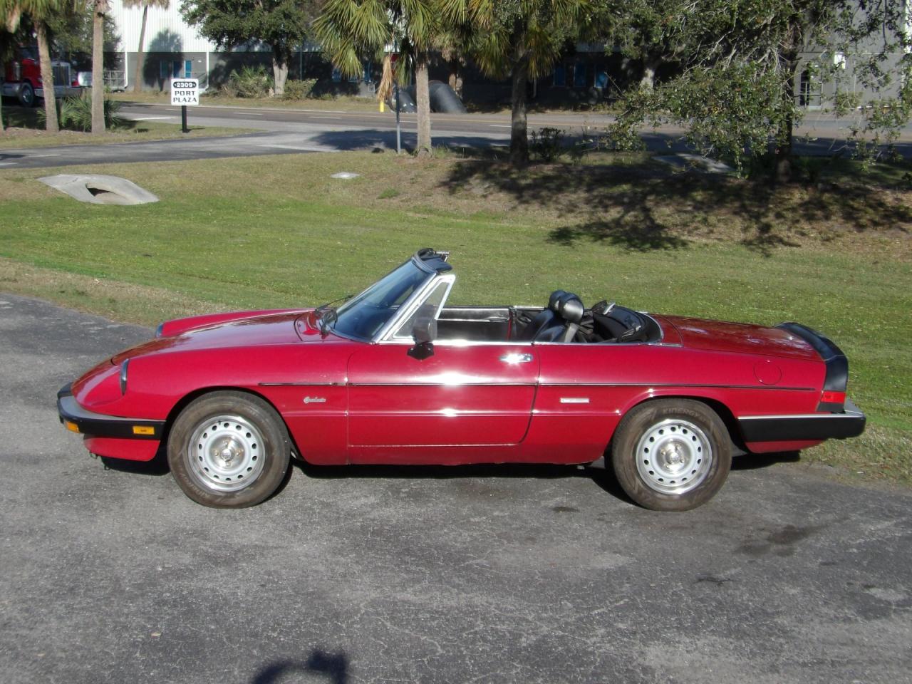 1986 Alfa Romeo Spider Graduate
