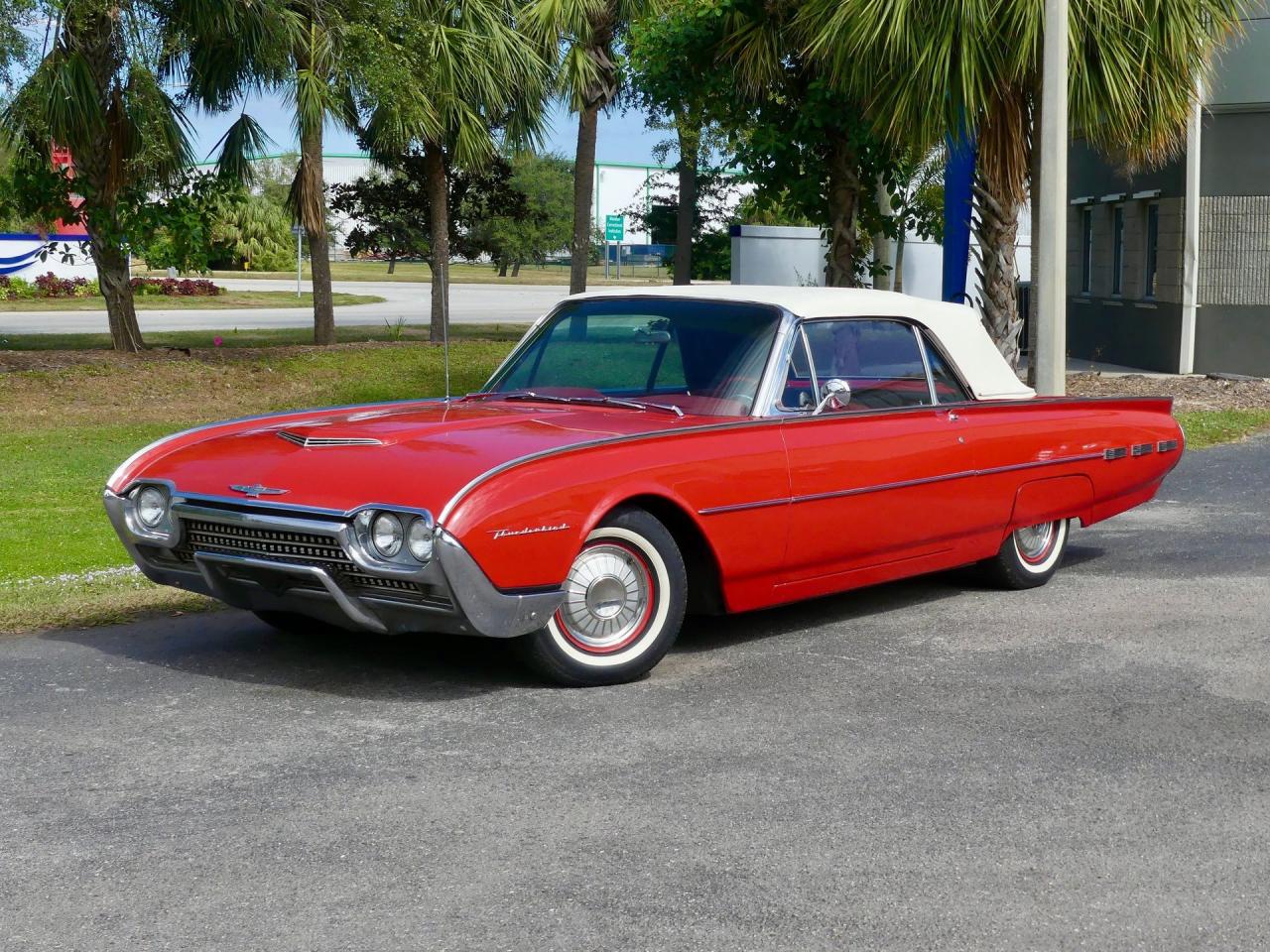 1962 Ford Thunderbird Convertible