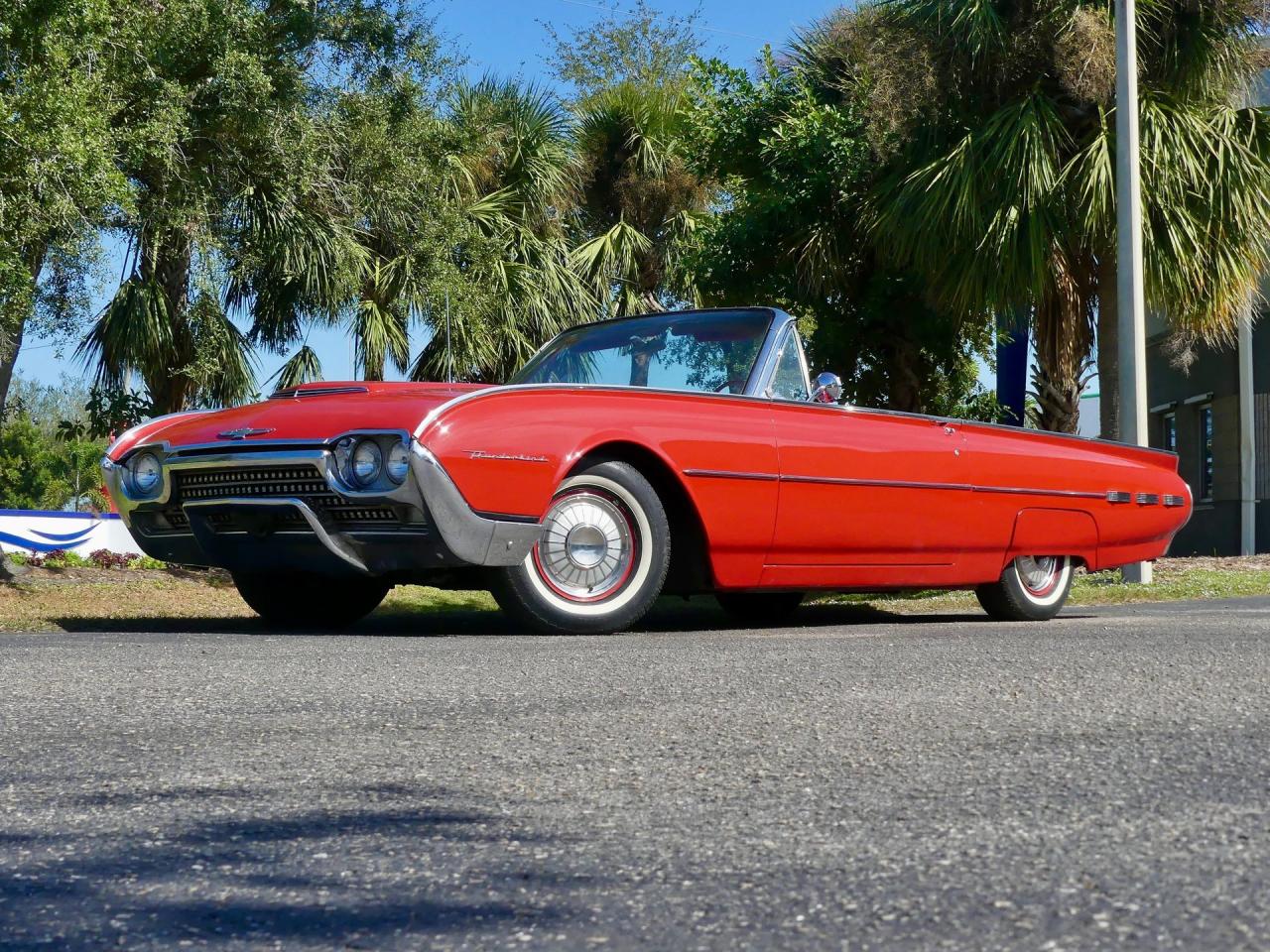 1962 Ford Thunderbird Convertible