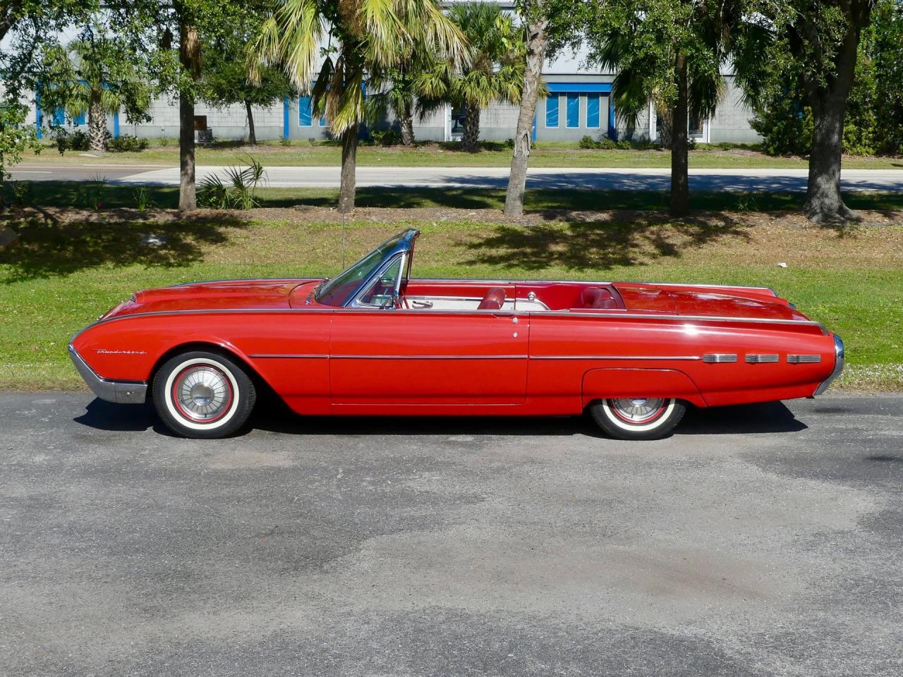 1962 Ford Thunderbird Convertible