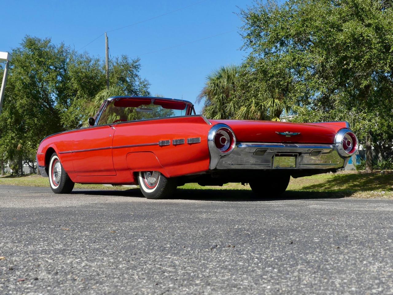 1962 Ford Thunderbird Convertible