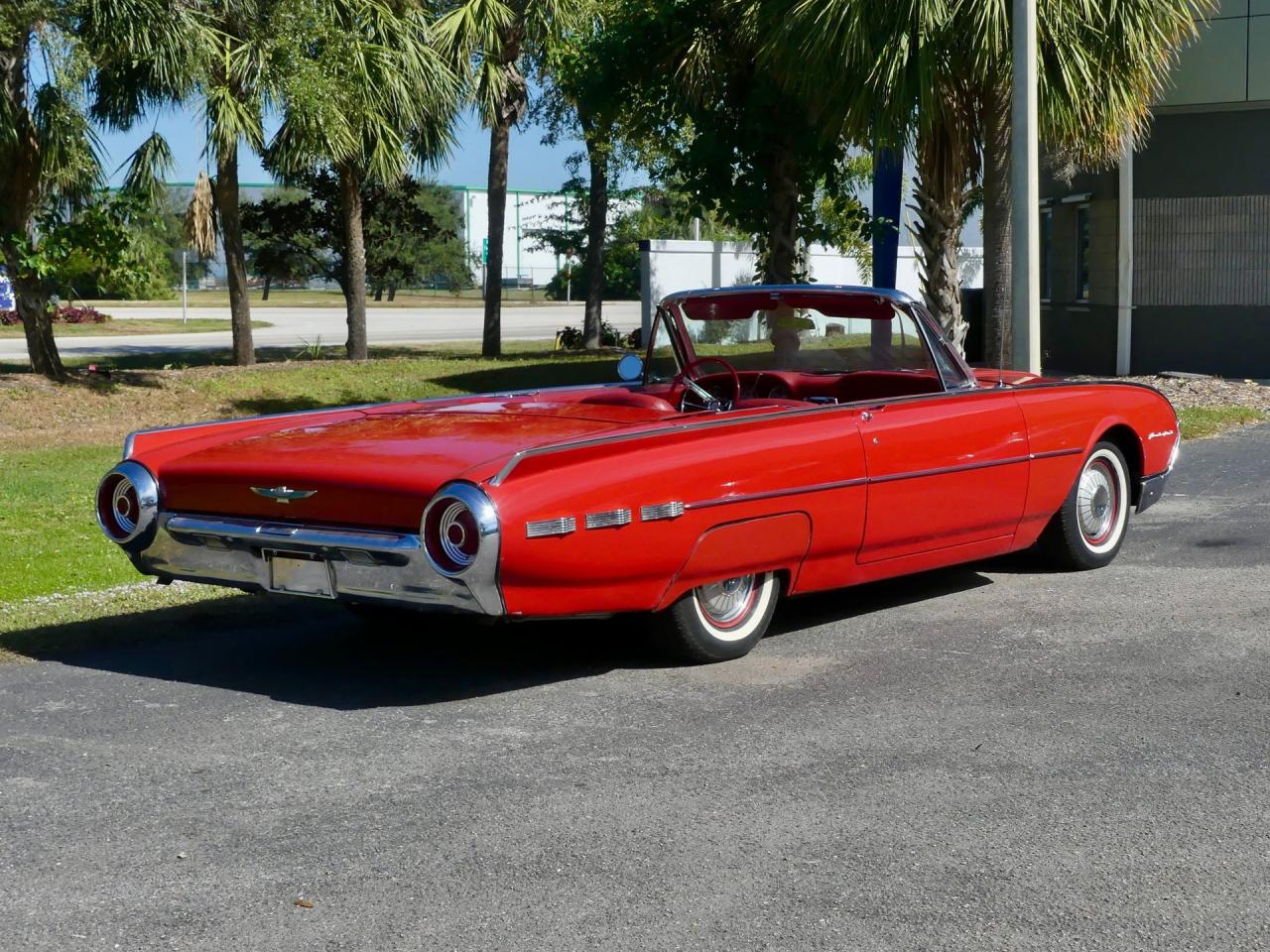 1962 Ford Thunderbird Convertible