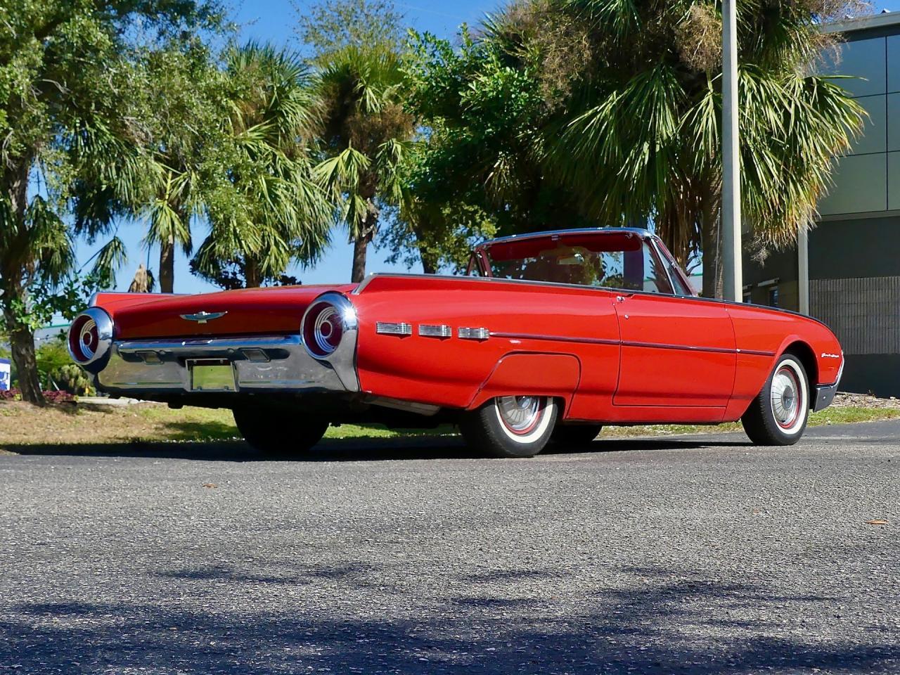 1962 Ford Thunderbird Convertible