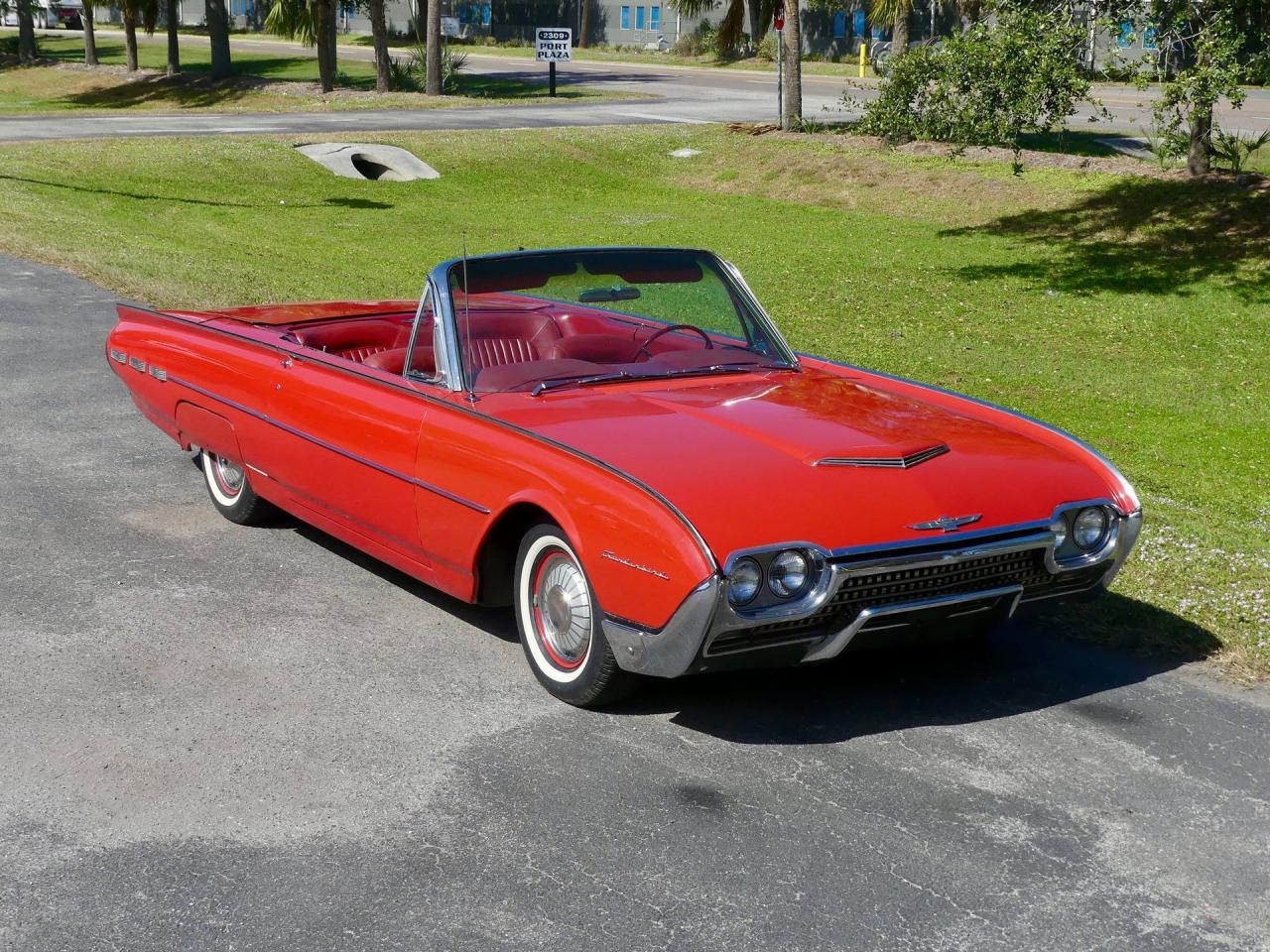 1962 Ford Thunderbird Convertible