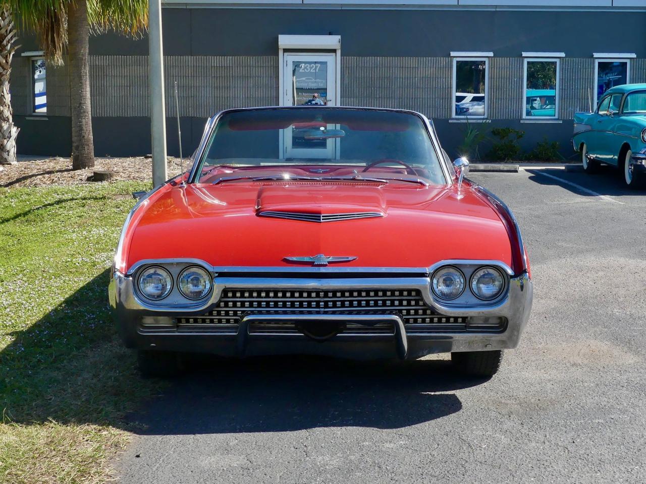 1962 Ford Thunderbird Convertible