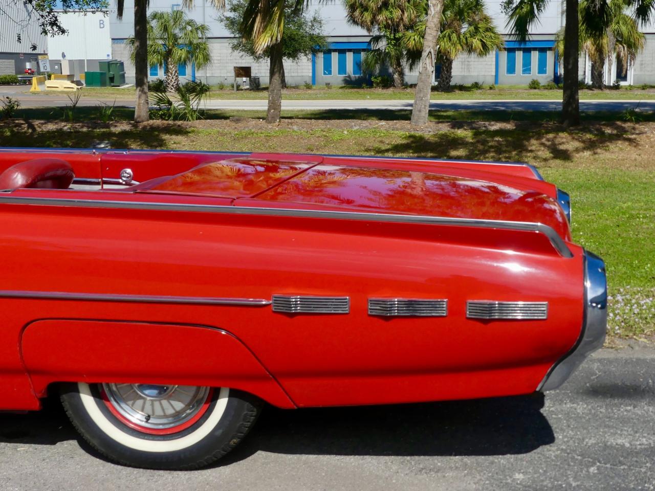 1962 Ford Thunderbird Convertible