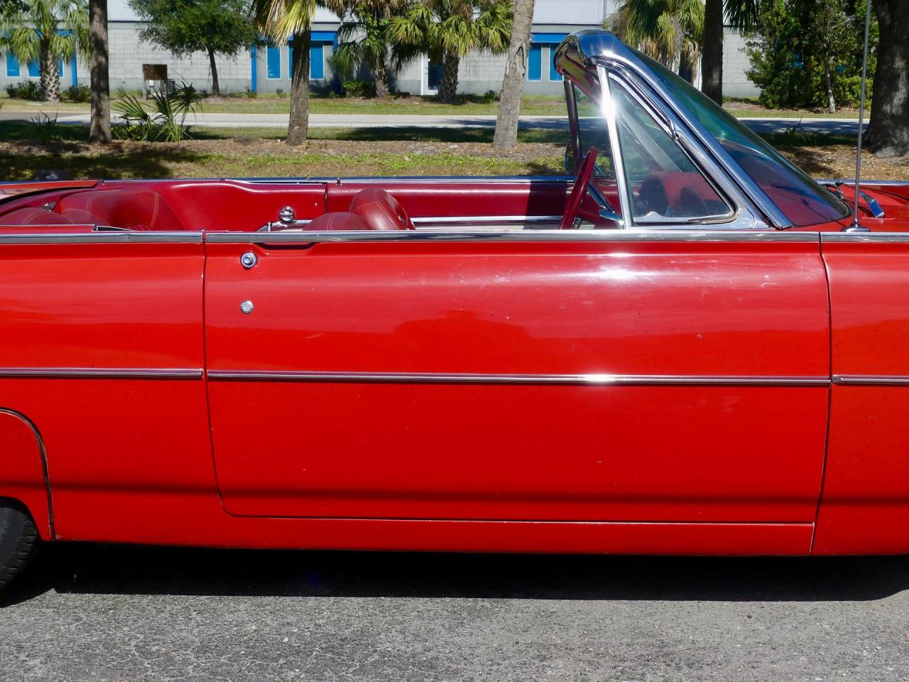 1962 Ford Thunderbird Convertible