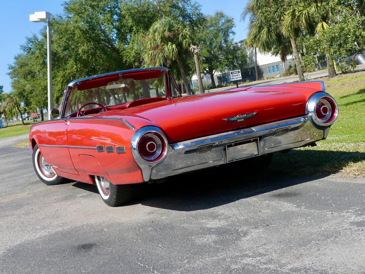 1962 Ford Thunderbird Convertible
