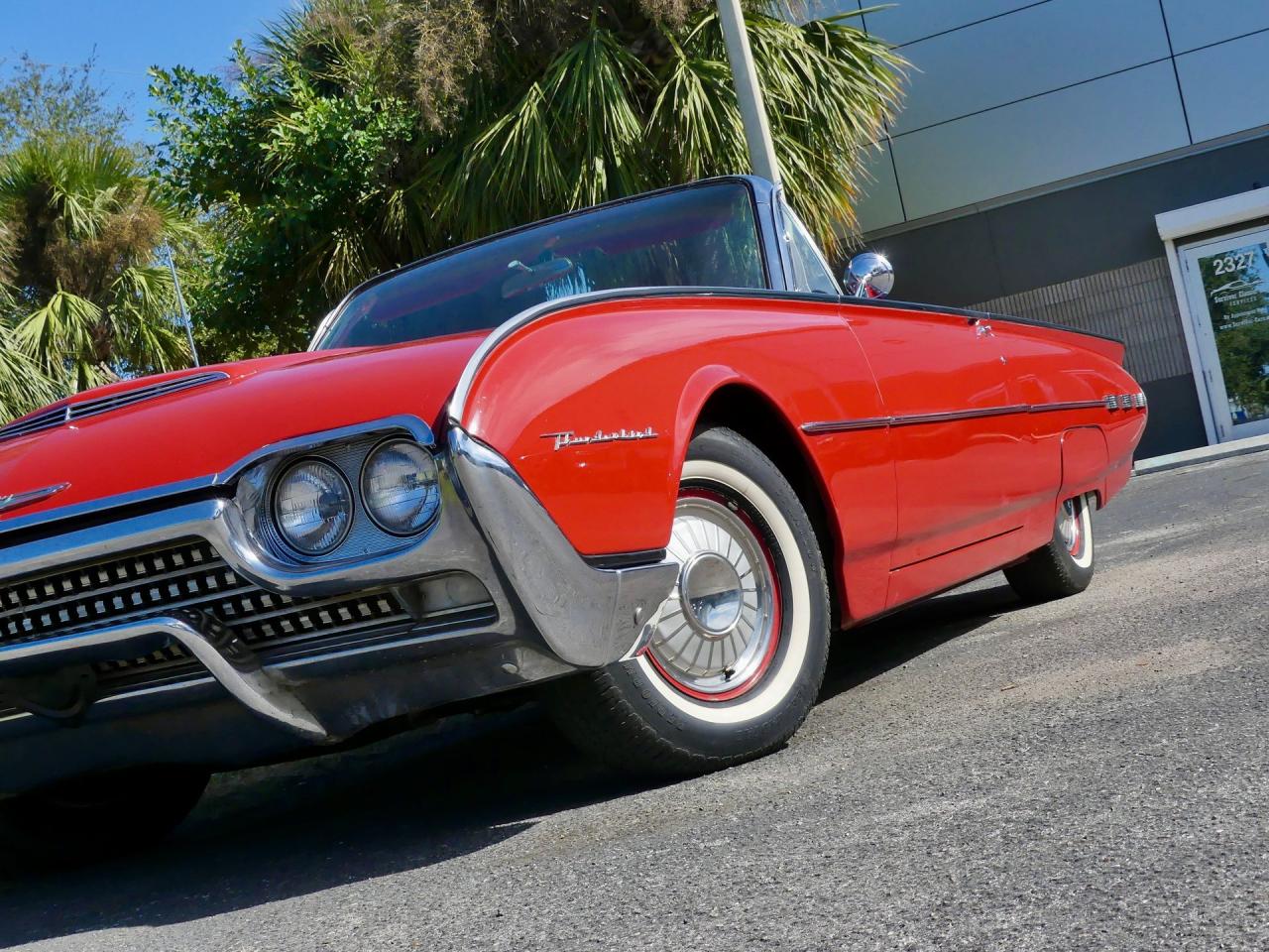 1962 Ford Thunderbird Convertible