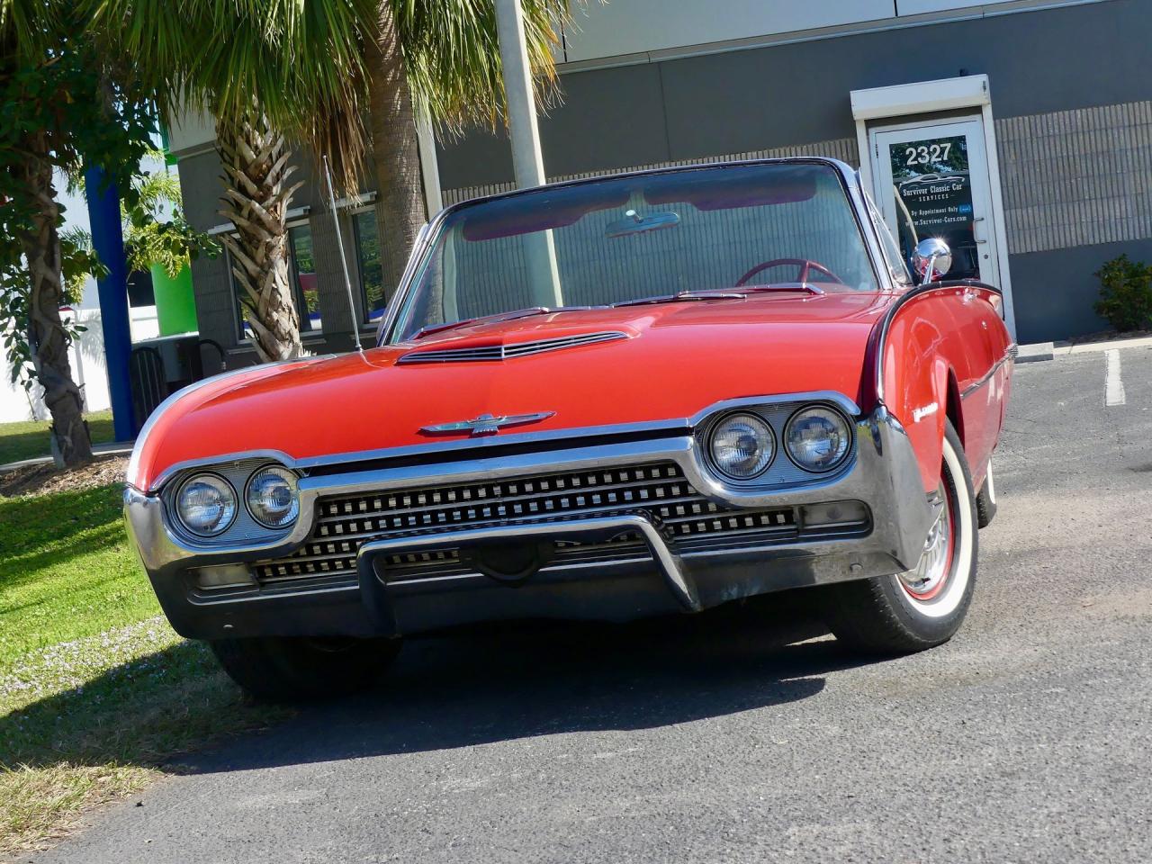 1962 Ford Thunderbird Convertible