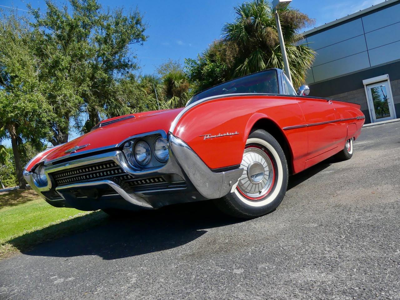 1962 Ford Thunderbird Convertible