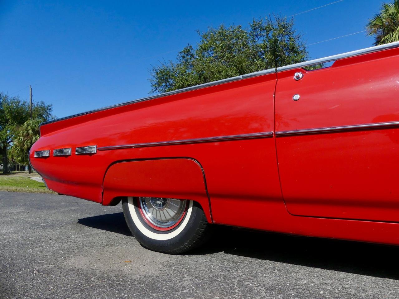 1962 Ford Thunderbird Convertible