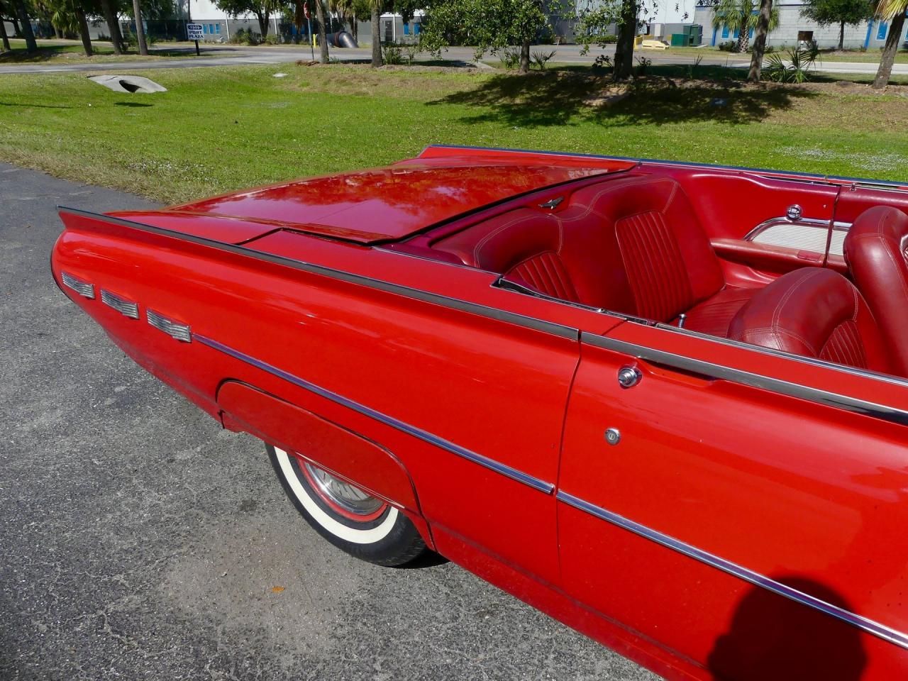 1962 Ford Thunderbird Convertible