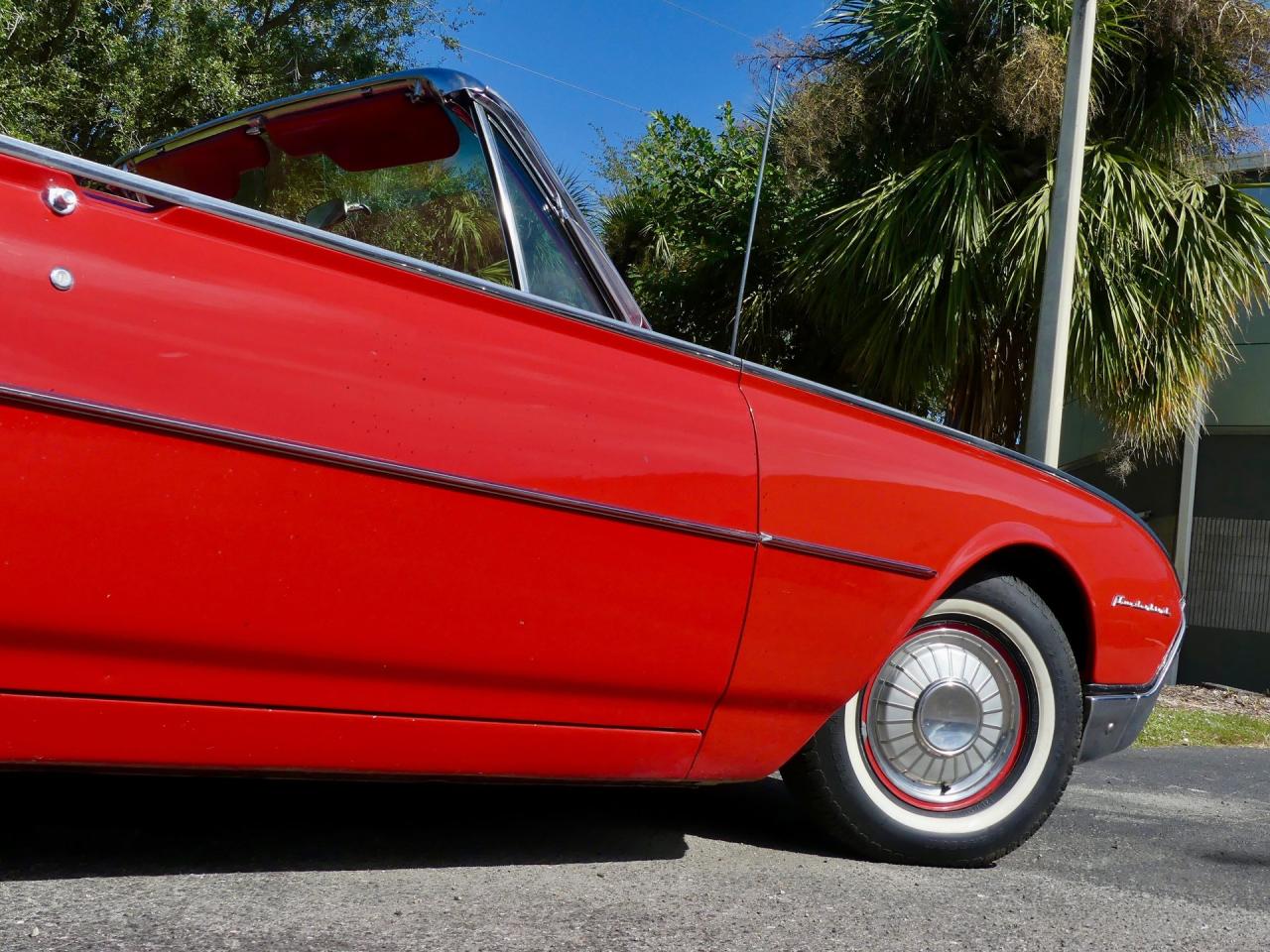 1962 Ford Thunderbird Convertible