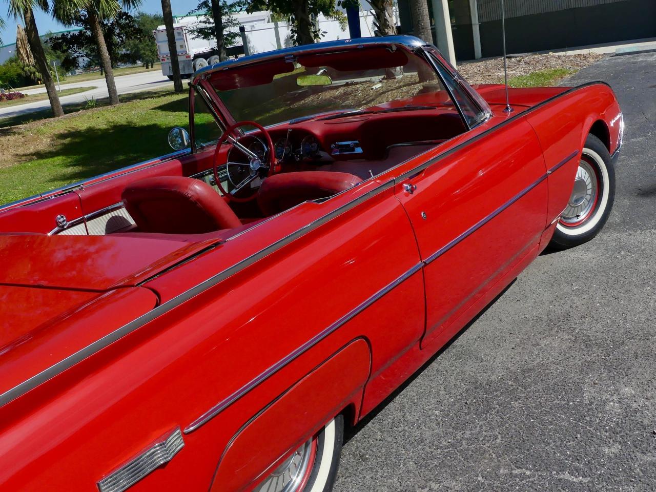 1962 Ford Thunderbird Convertible