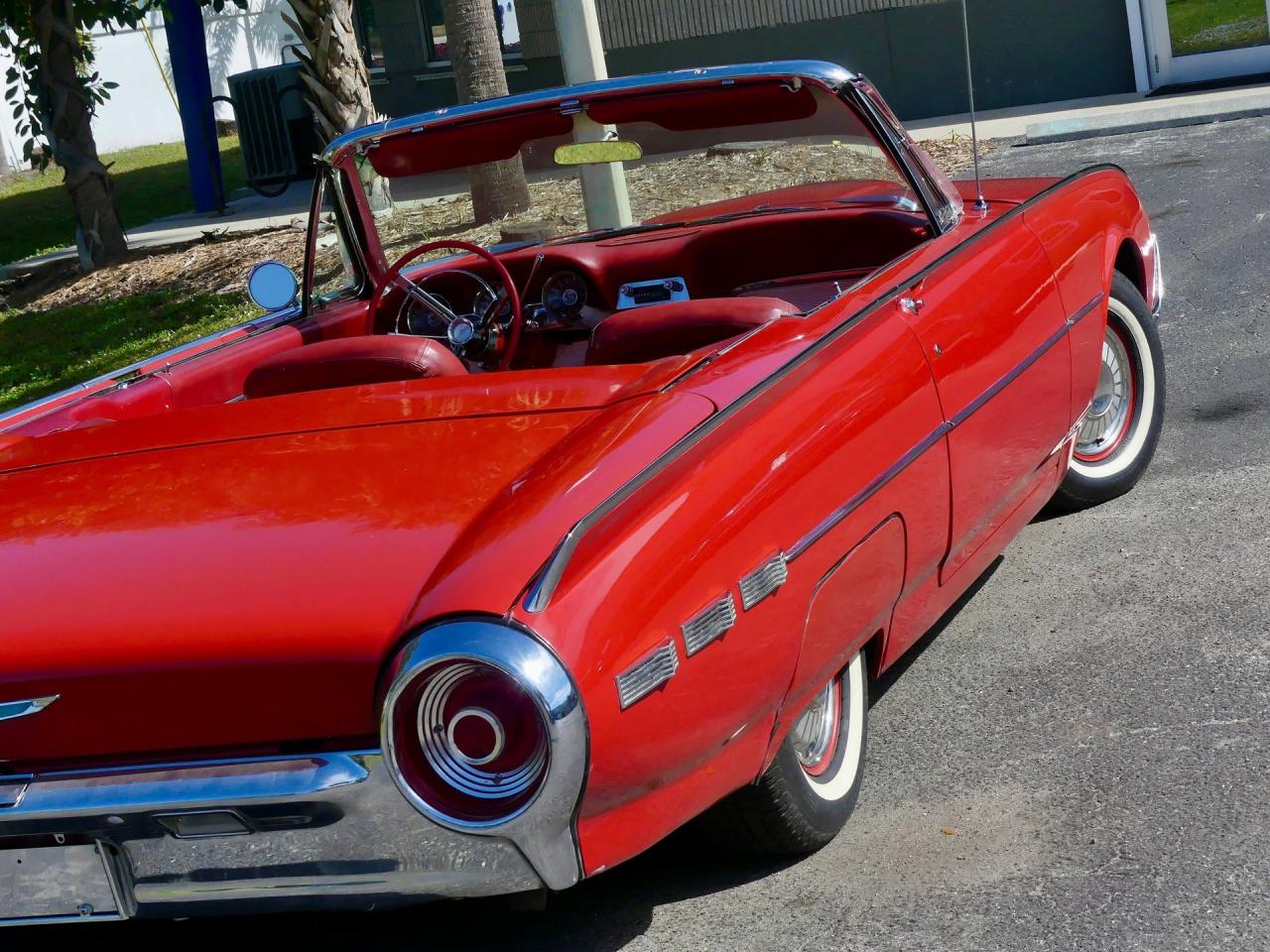 1962 Ford Thunderbird Convertible