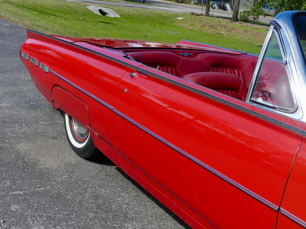 1962 Ford Thunderbird Convertible