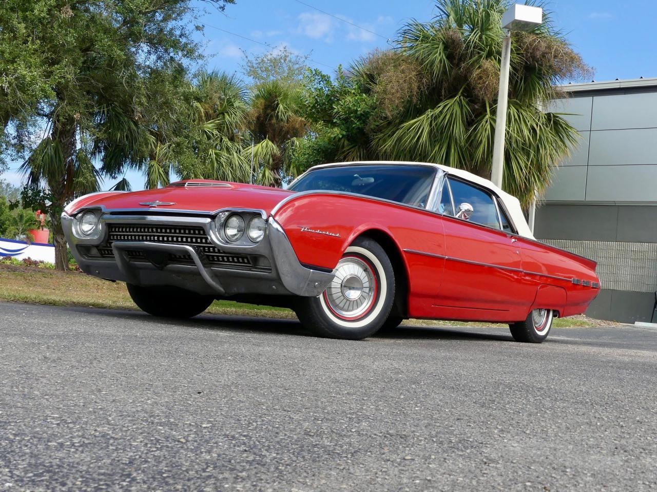 1962 Ford Thunderbird Convertible