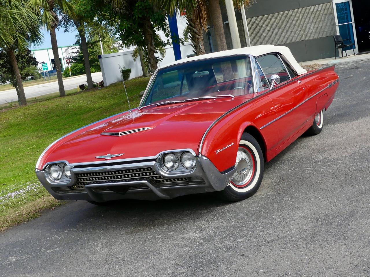 1962 Ford Thunderbird Convertible