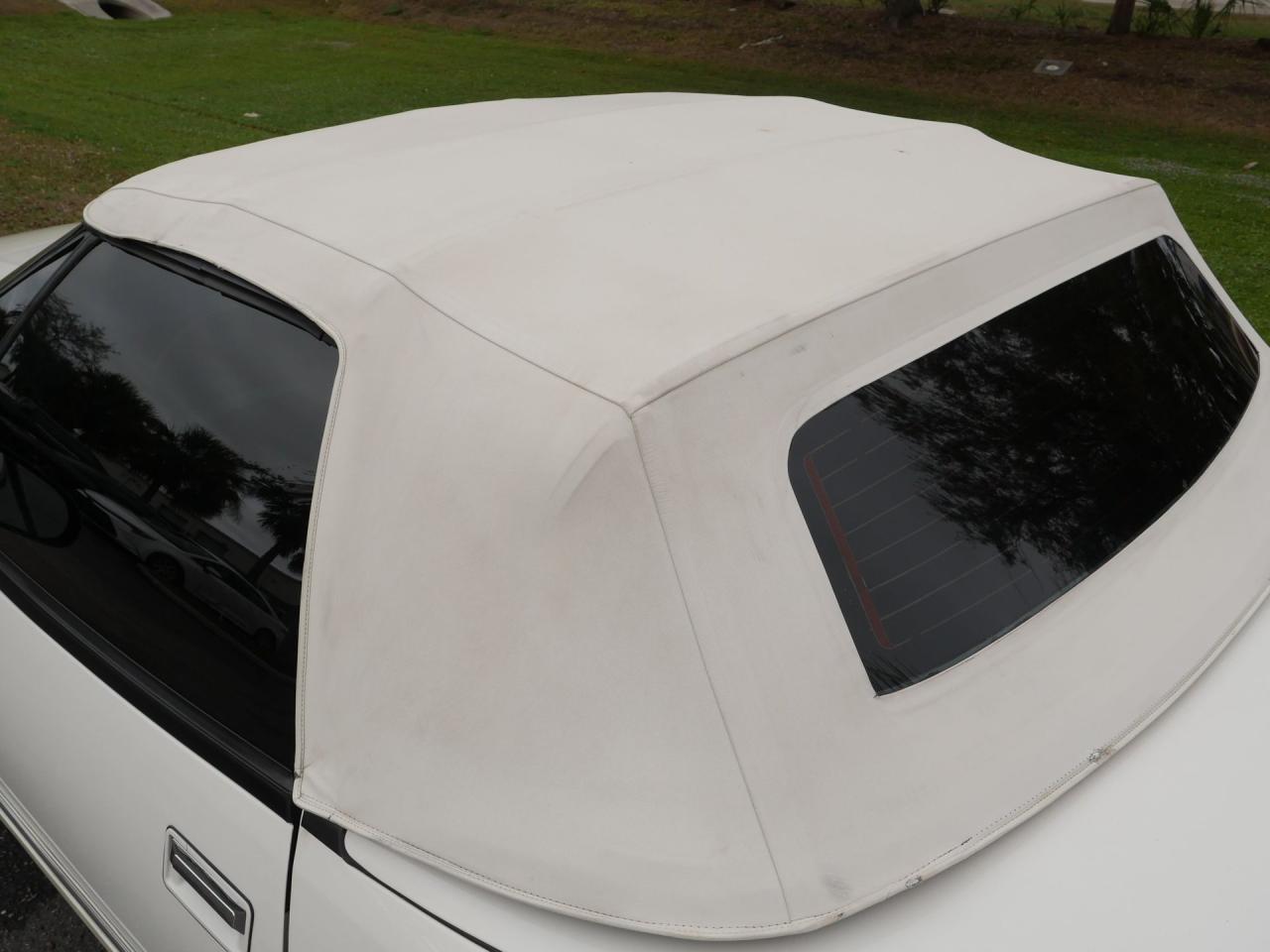 1990 Buick Reatta Convertible